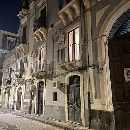 아파트 La Casa Di Carta Al Duomo *