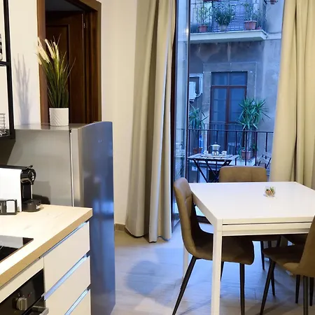 La Casa Di Carta Al Duomo Апартаменты Катания